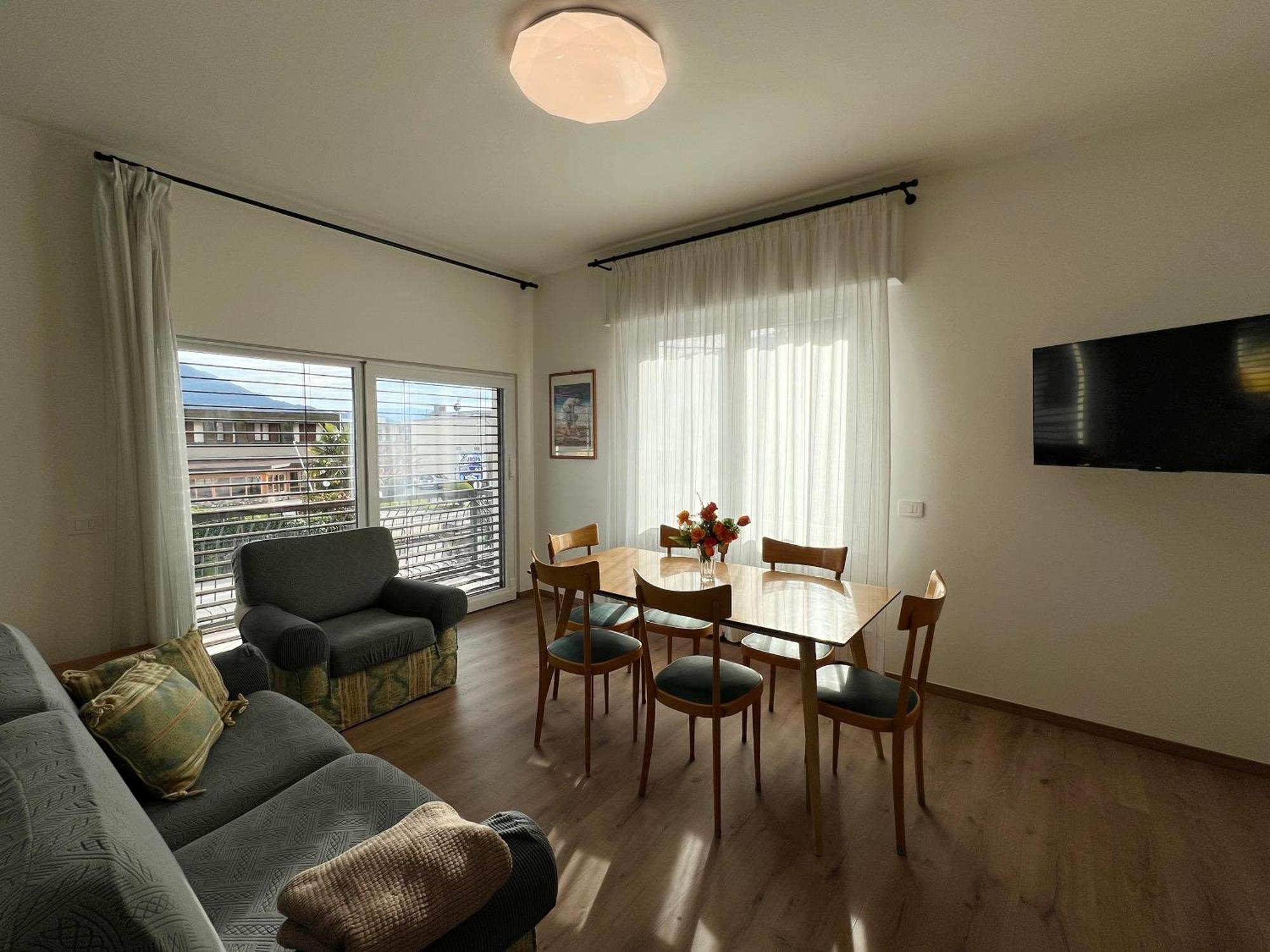 Casa Paola Central Stay By The Lake 多马索 外观 照片